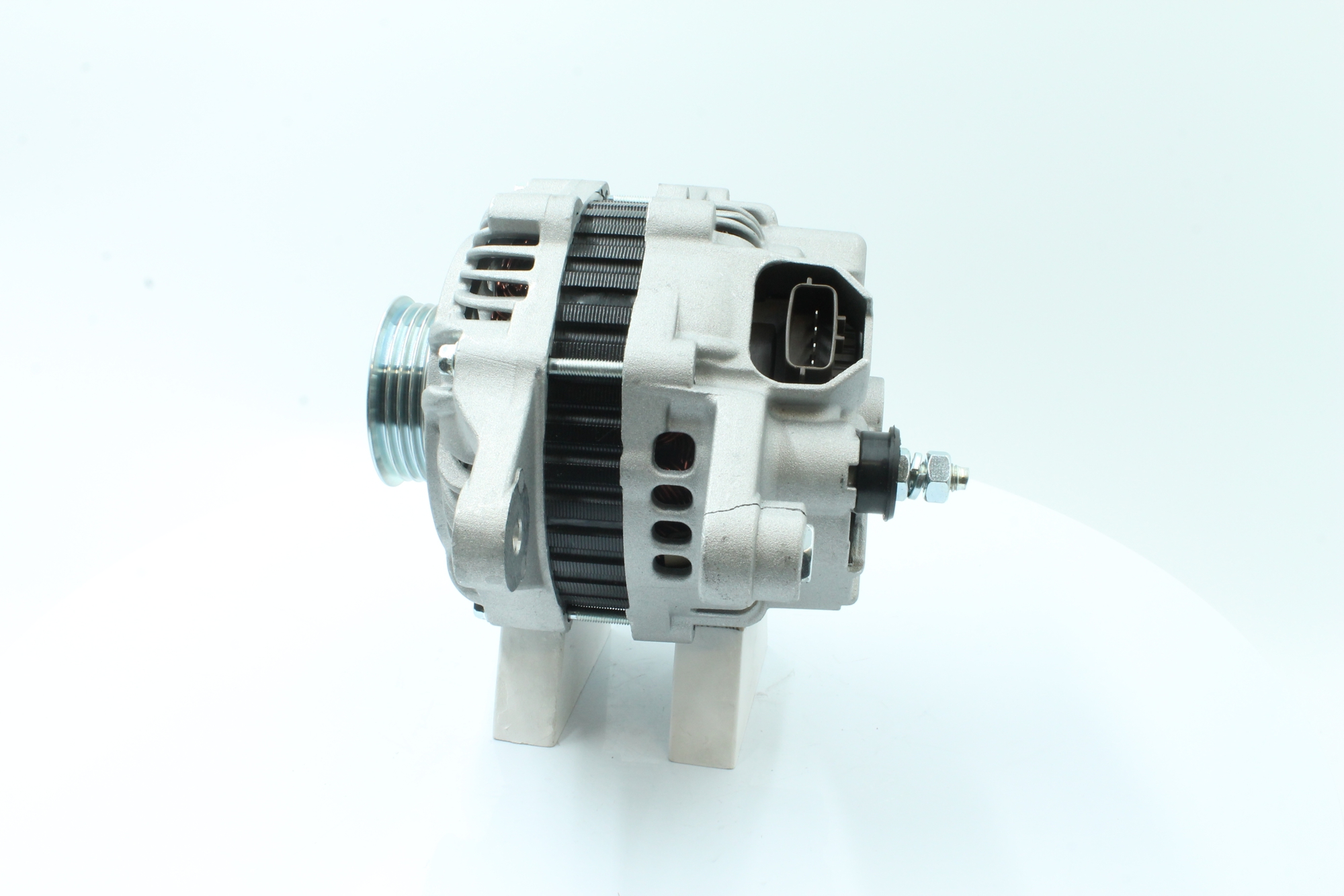 Köp Generator av PowerMax 89212638 till det låga priset 1808,90 kr