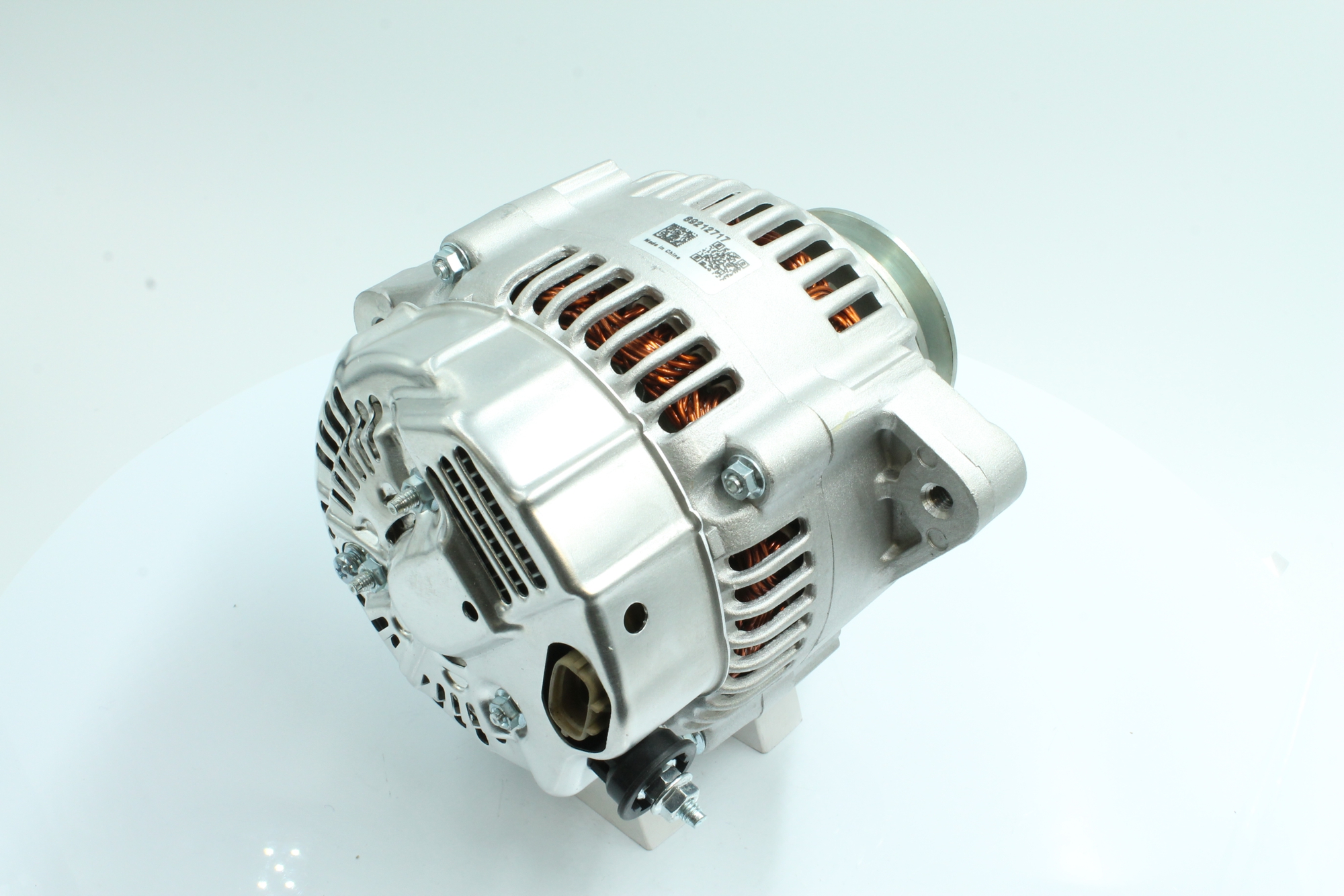 Compre Alternador de PowerMax online para Dyna 200 Camião de plataforma / Chassis a preços moderados