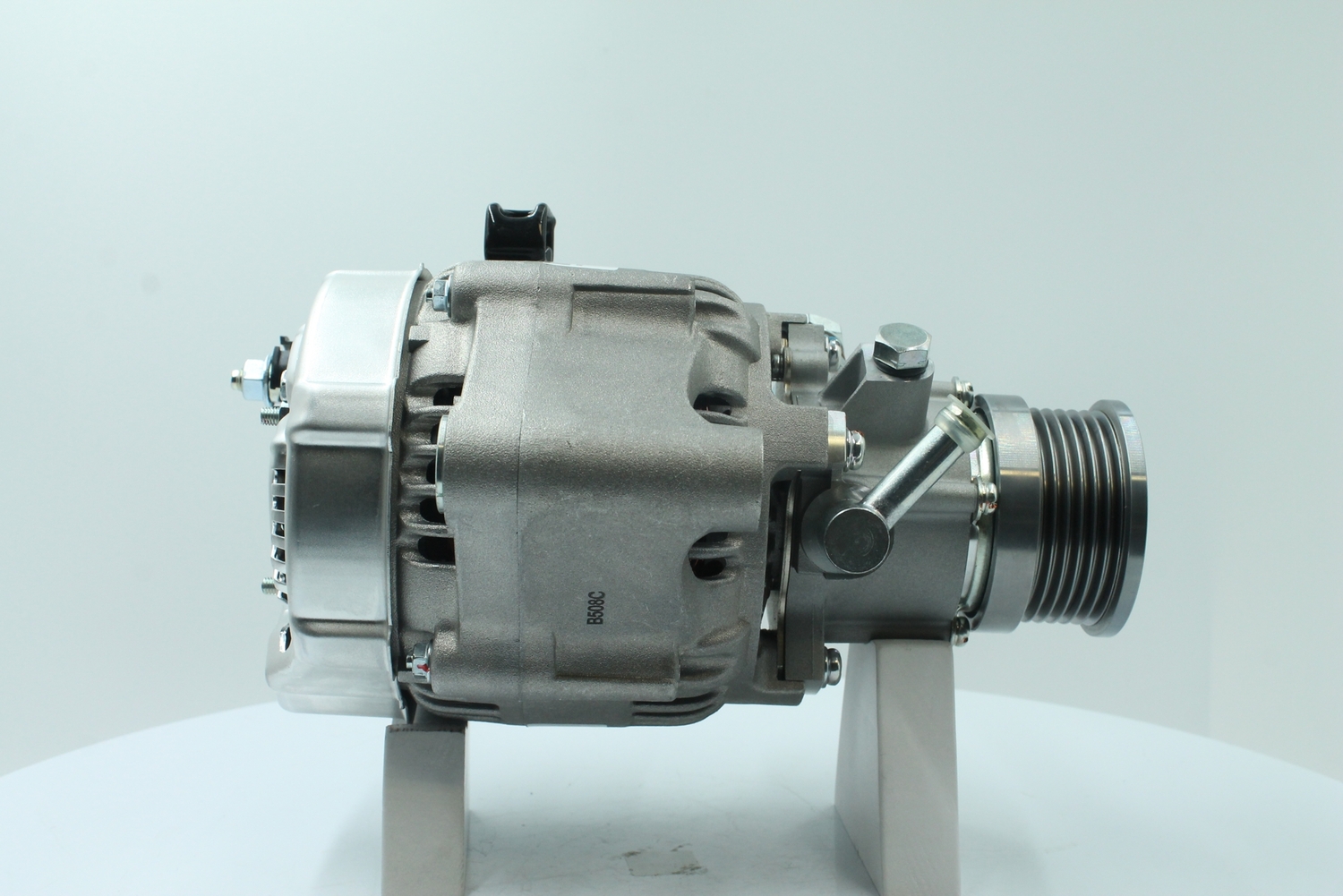 Køb Generator af PowerMax 89213171 til den lave pris 2650,10 DKK