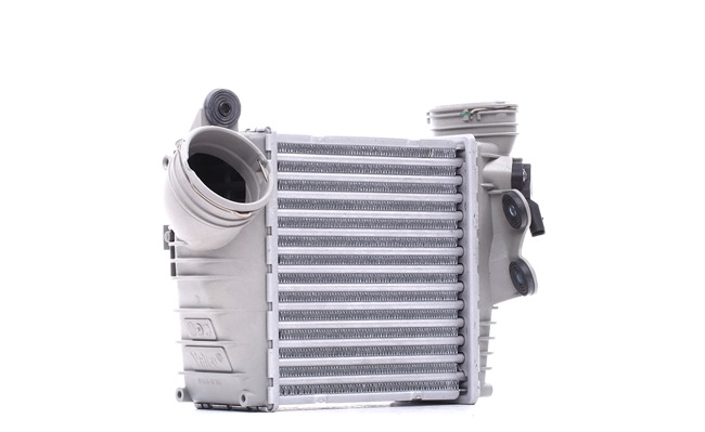 Achetez des Intercooler VALEO 817653 à prix pour 177,47 €