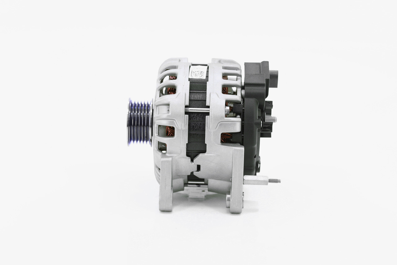 Køb Generator af BOSCH F 000 BL0 618 til den lave pris 3499,33 DKK