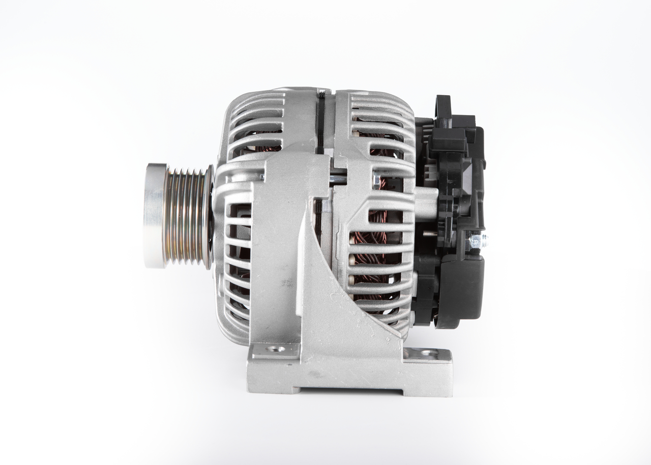 Lichtmaschine F 042 205 121 von BOSCH günstig für 130,61 € online kaufen