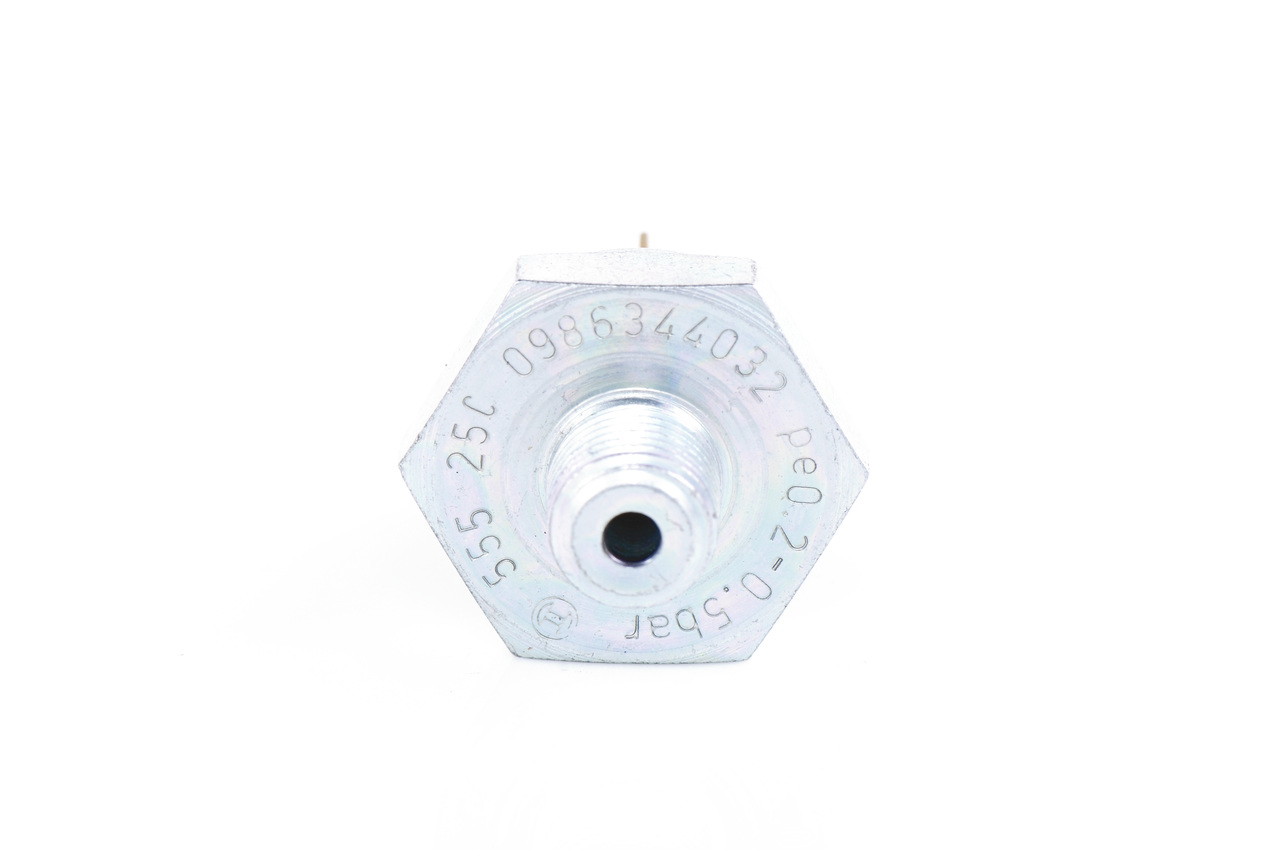 Comprar Interruptor de control de la presión de aceite de BOSCH 0 986 344 032 a bajo precio de 24,89 €