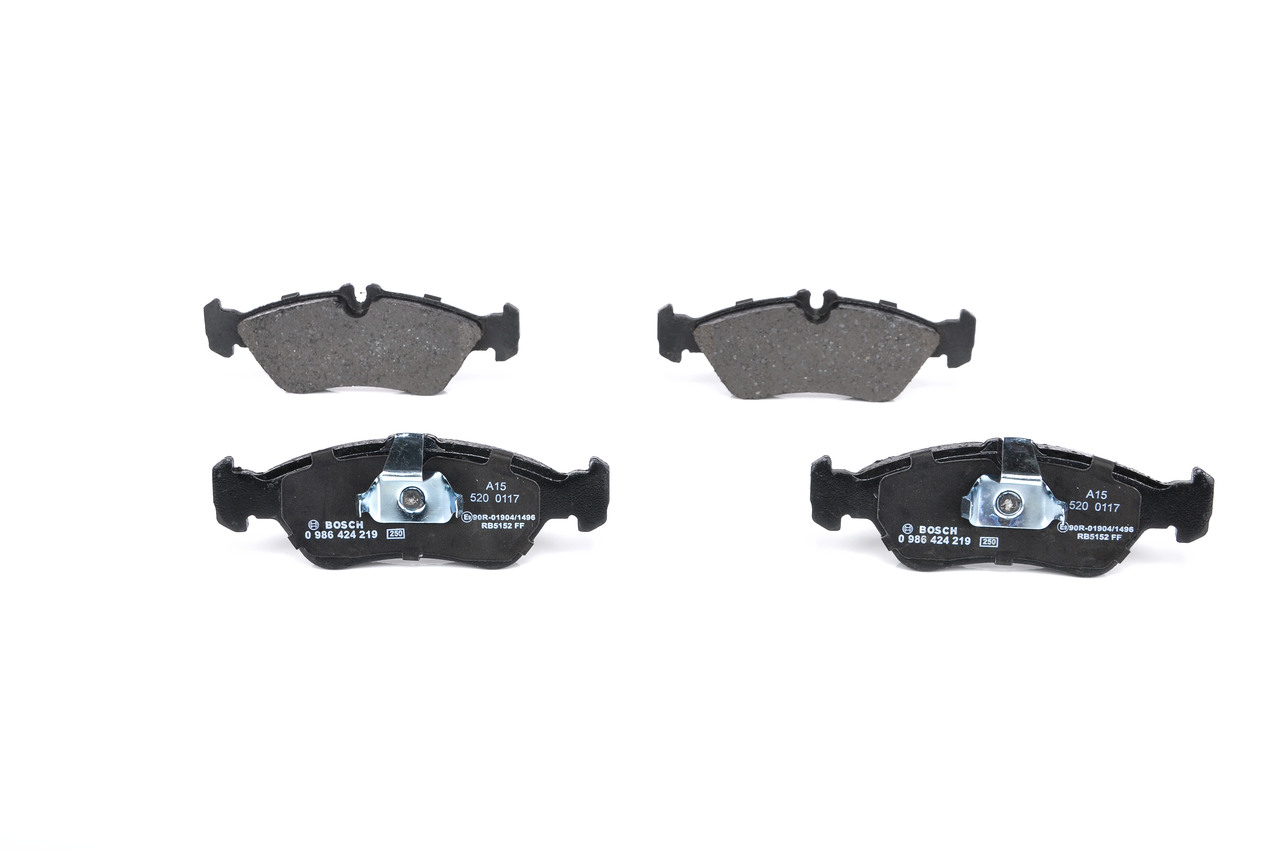 Acquista online BOSCH Kit pastiglie freni Art.: 0 986 424 219