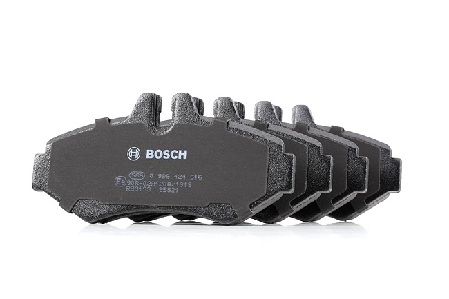 Acquista online BOSCH Kit pastiglie freni Art.: 0 986 424 516