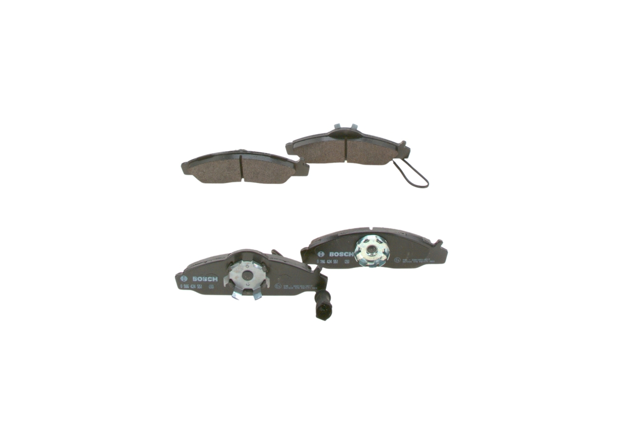 Compre Pastilhas de travão da BOSCH 0 986 424 551 a um preço baixo por 59,43 €