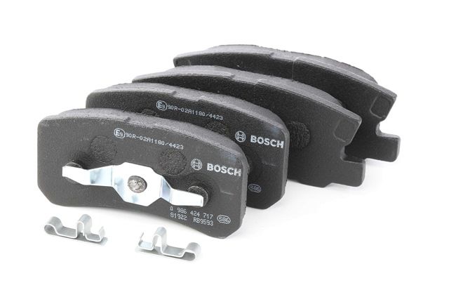 Köp Bromsbelägg av BOSCH 0 986 424 717 till det låga priset 346,59 kr