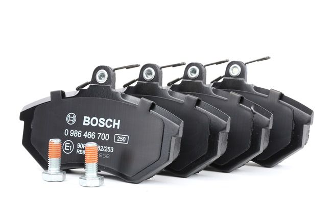 Köp Bromsbelägg av BOSCH 0 986 466 700 till det låga priset 357,08 kr
