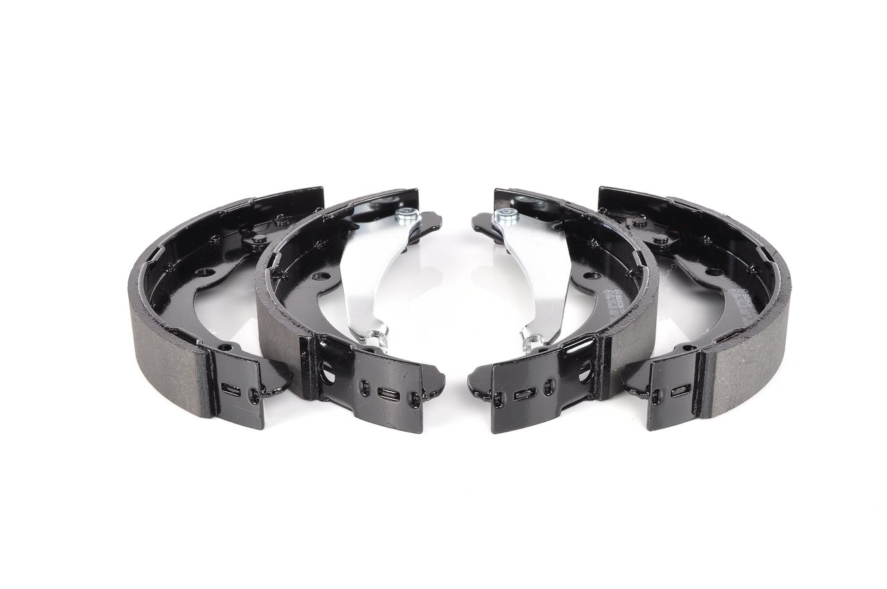 Comprar Juego de zapatas de frenos de BOSCH 0 986 487 555 a bajo precio de 34,08 €