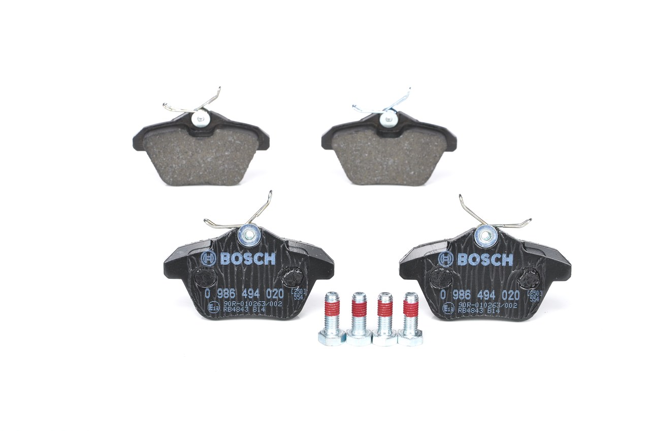 Köp Bromsbelägg av BOSCH 0 986 494 020 till det låga priset 334,26 kr