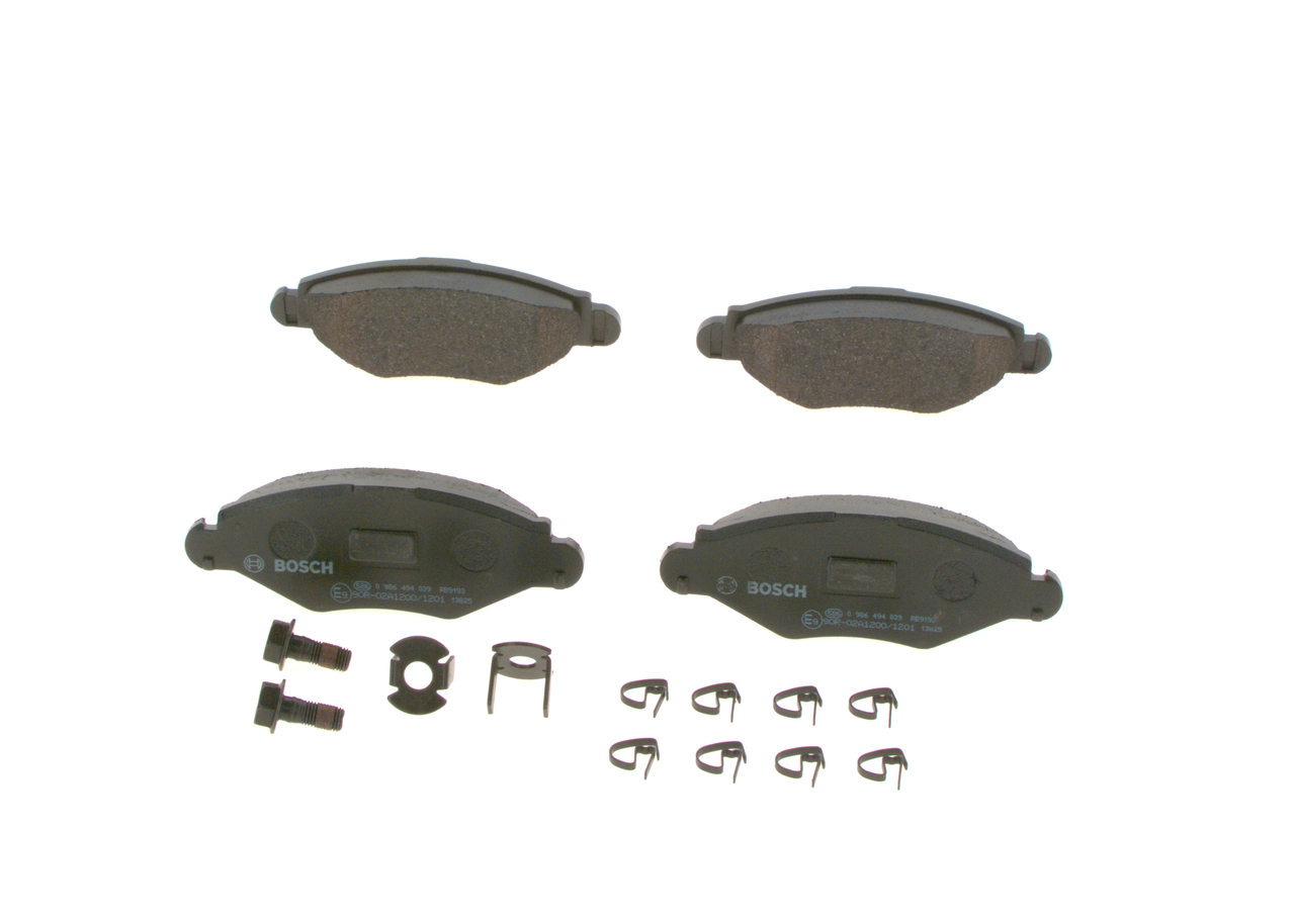 Compre Pastilhas de travão da BOSCH 0 986 494 039 a um preço baixo por 25,30 €