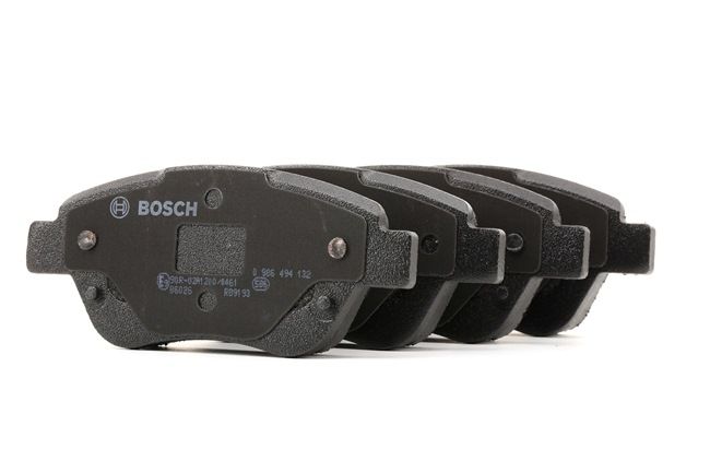 Köp Bromsbelägg av BOSCH 0 986 494 132 till det låga priset 431,42 kr
