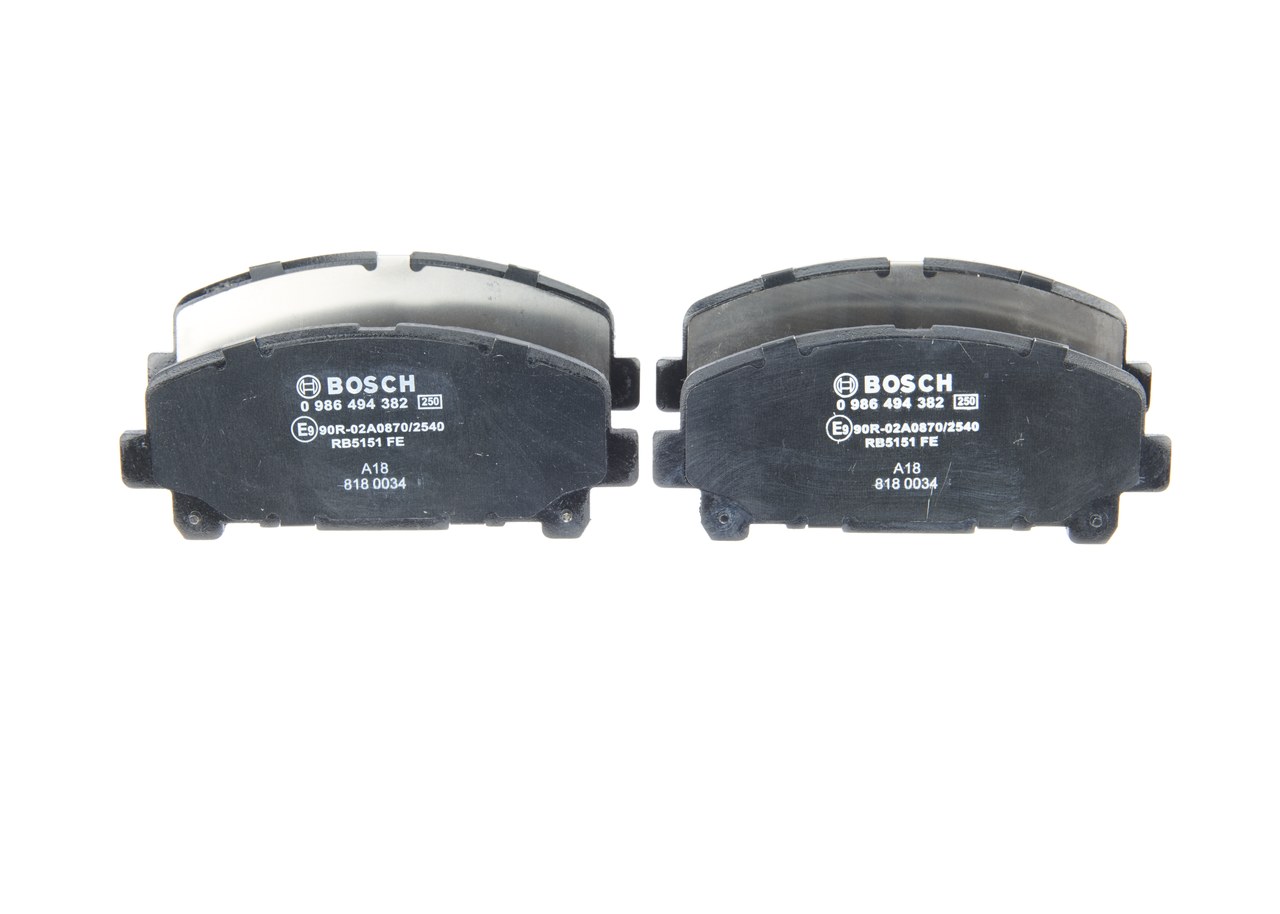 Acquista online BOSCH Kit pastiglie freni Art.: 0 986 494 382