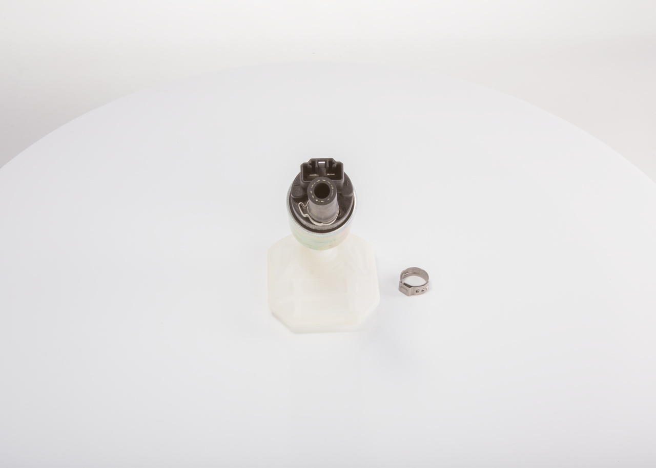 Achetez des Pompe à carburant BOSCH F 000 TE1 502 à prix pour 245,57 €