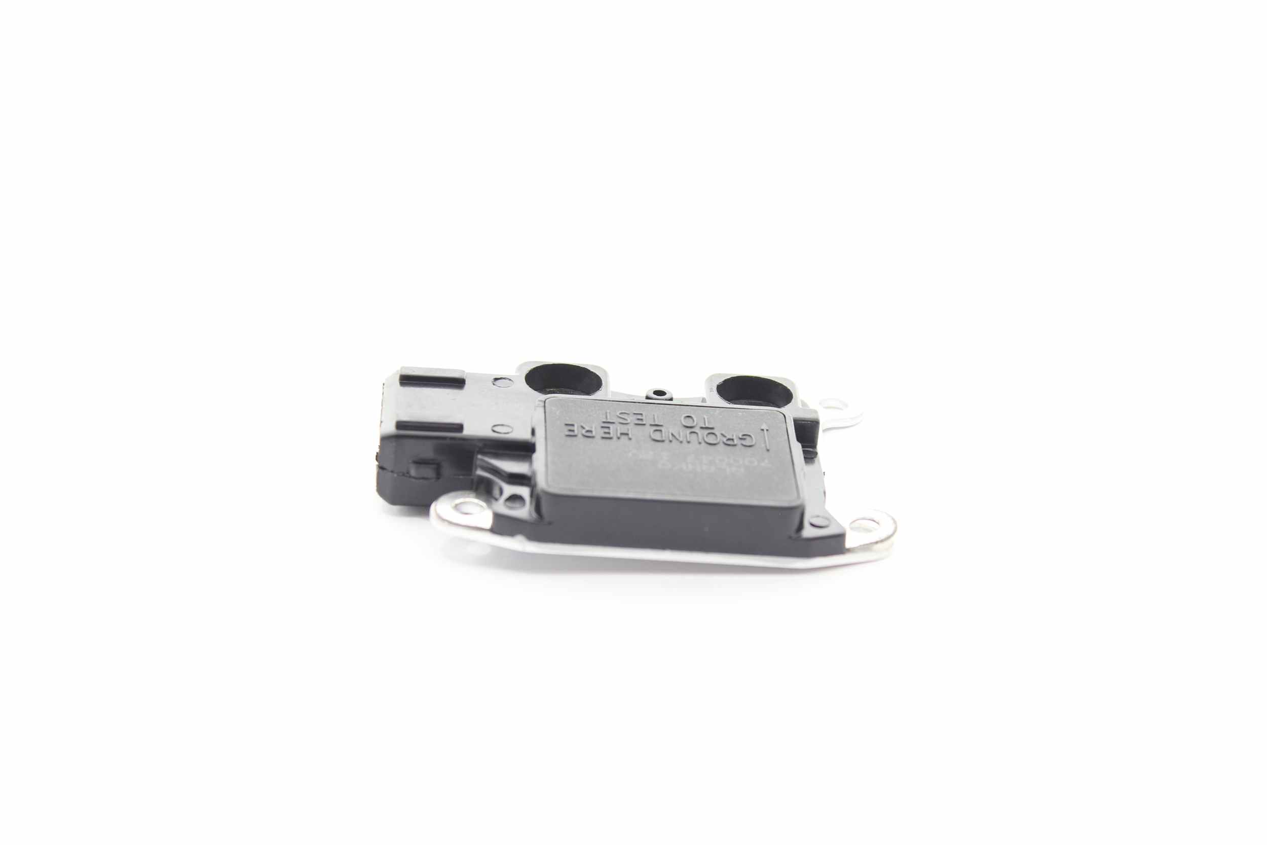 Acquista Regolatore alternatore da ALANKO 10700047 a buon mercato per soli 11,70 €