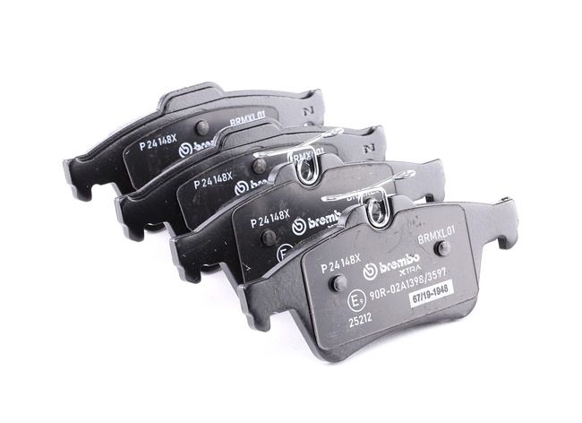 Köp Bromsbelägg av BREMBO P 24 148X till det låga priset 588,06 kr