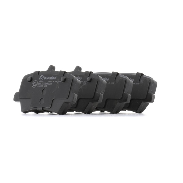 Köp Bromsbelägg av BREMBO P 86 032 till det låga priset 679,04 kr