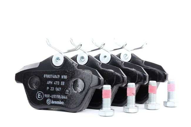 Köp Bromsbelägg av BREMBO P 23 067 till det låga priset 381,72 kr