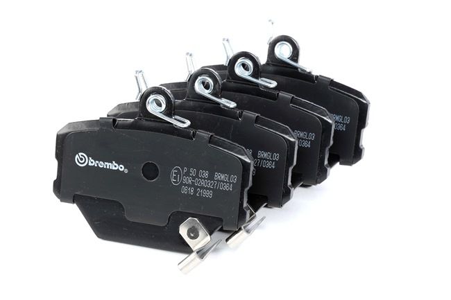 Kjøp Bremseklosser av BREMBO P 50 038 til den lave prisen 308,90 NOK