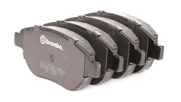 Köp Bromsbelägg av BREMBO P 61 068 till det låga priset 326,44 kr