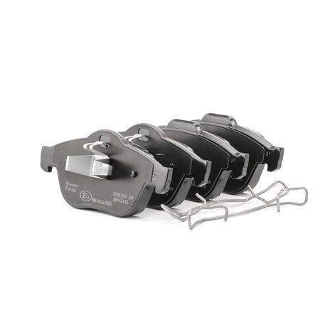 Acquista Kit pastiglie freni da BREMBO P 68 040 a buon mercato per soli 26,88 €