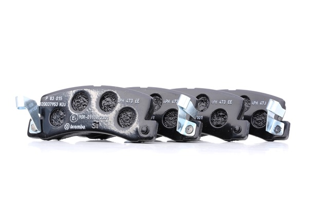 Köp Bromsbelägg av BREMBO P 83 015 till det låga priset 281,49 kr