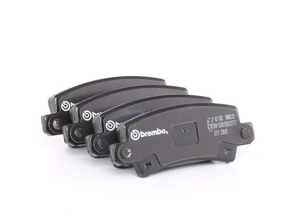 Acquista online BREMBO Kit pastiglie freni Art.: P 83 065
