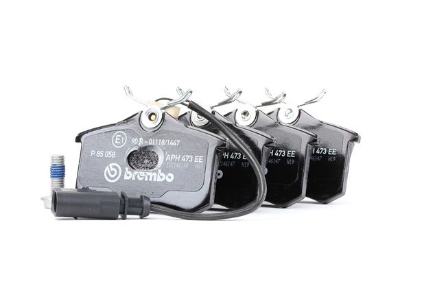Köp Bromsbelägg av BREMBO P 85 058 till det låga priset 338,64 kr