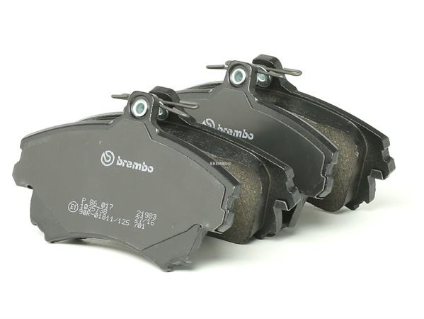 Köp Bromsbelägg av BREMBO P 86 017 till det låga priset 387,47 kr