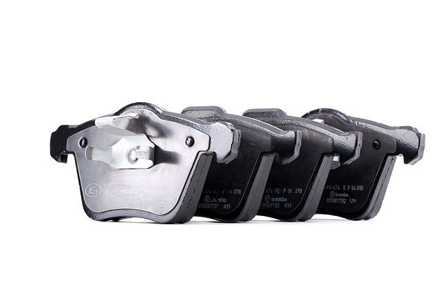 Acquista online BREMBO Kit pastiglie freni Art.: P 86 018