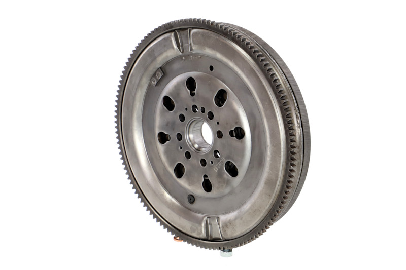 Osta Vauhtipyörä REMANTE:llä 009-001-000034R edullisesti hintaan 323,70 €