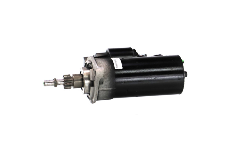 Köp Startmotor av REMANTE 011-001-000323R till det låga priset 1389,28 kr