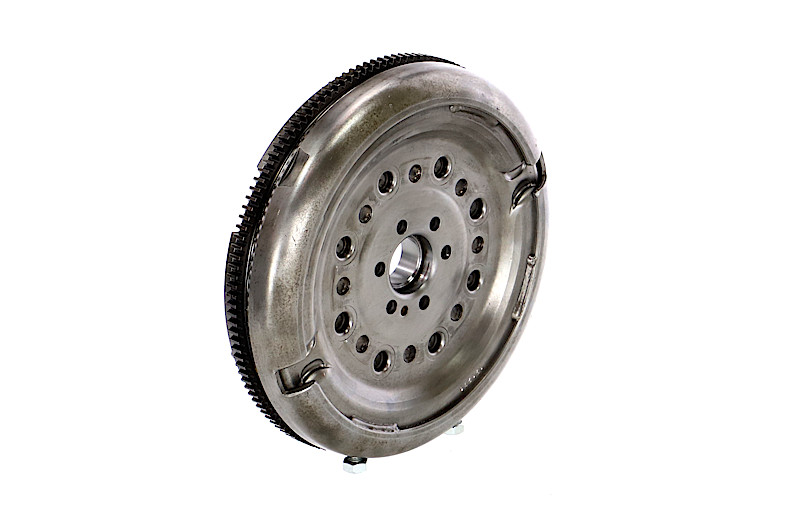 Osta Vauhtipyörä REMANTE:llä 009-001-000093R edullisesti hintaan 460,49 €