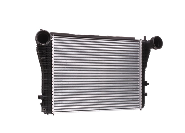 Kjøp Intercooler av NISSENS 96715 til den lave prisen 1603,92 NOK