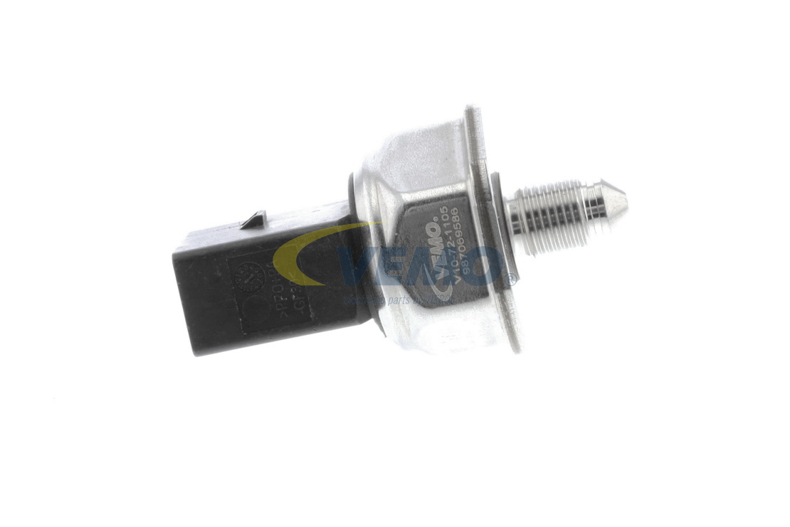 Kraftstoffdrucksensor V10-72-1105 PORSCHE von VEMO