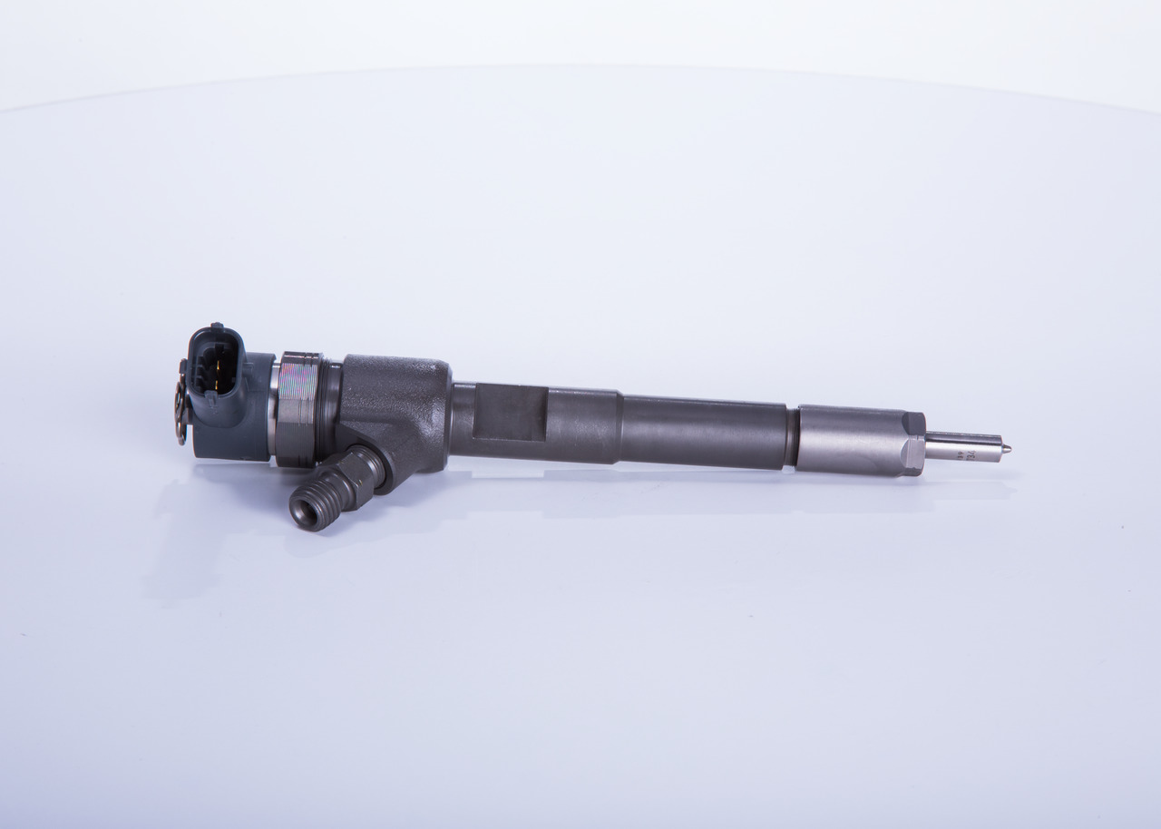 Compre Injector da BOSCH 0 986 435 204 a um preço baixo por 189,54 €