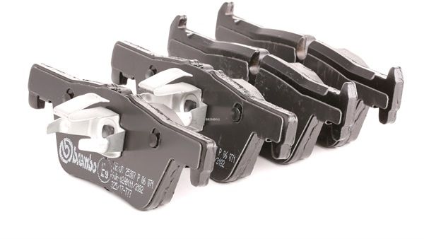 Köp Bromsbelägg av BREMBO P 06 071 till det låga priset 435,72 kr