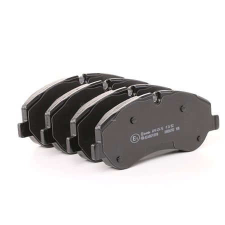 Köp BREMBO Bromsbelägg Art.: P 24 152 på nätet
