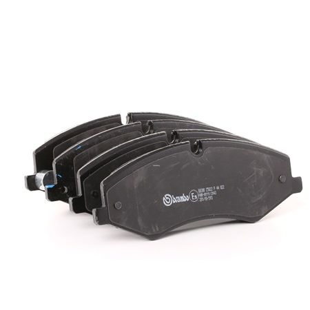 Köp Bromsbelägg av BREMBO P 44 022 till det låga priset 708,58 kr