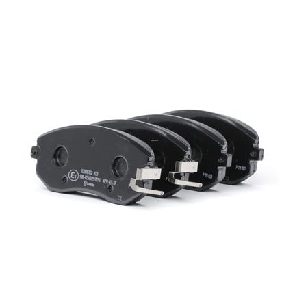 Köp Bromsbelägg av BREMBO P 78 021 till det låga priset 581,34 kr