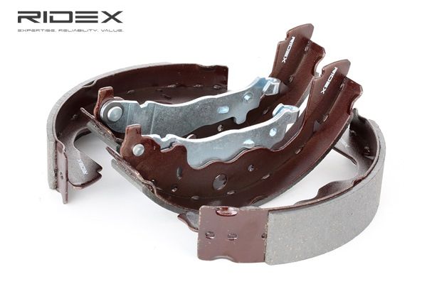 Comprar Juego de zapatas de frenos de RIDEX 70B0215 a bajo precio de 23,24 €