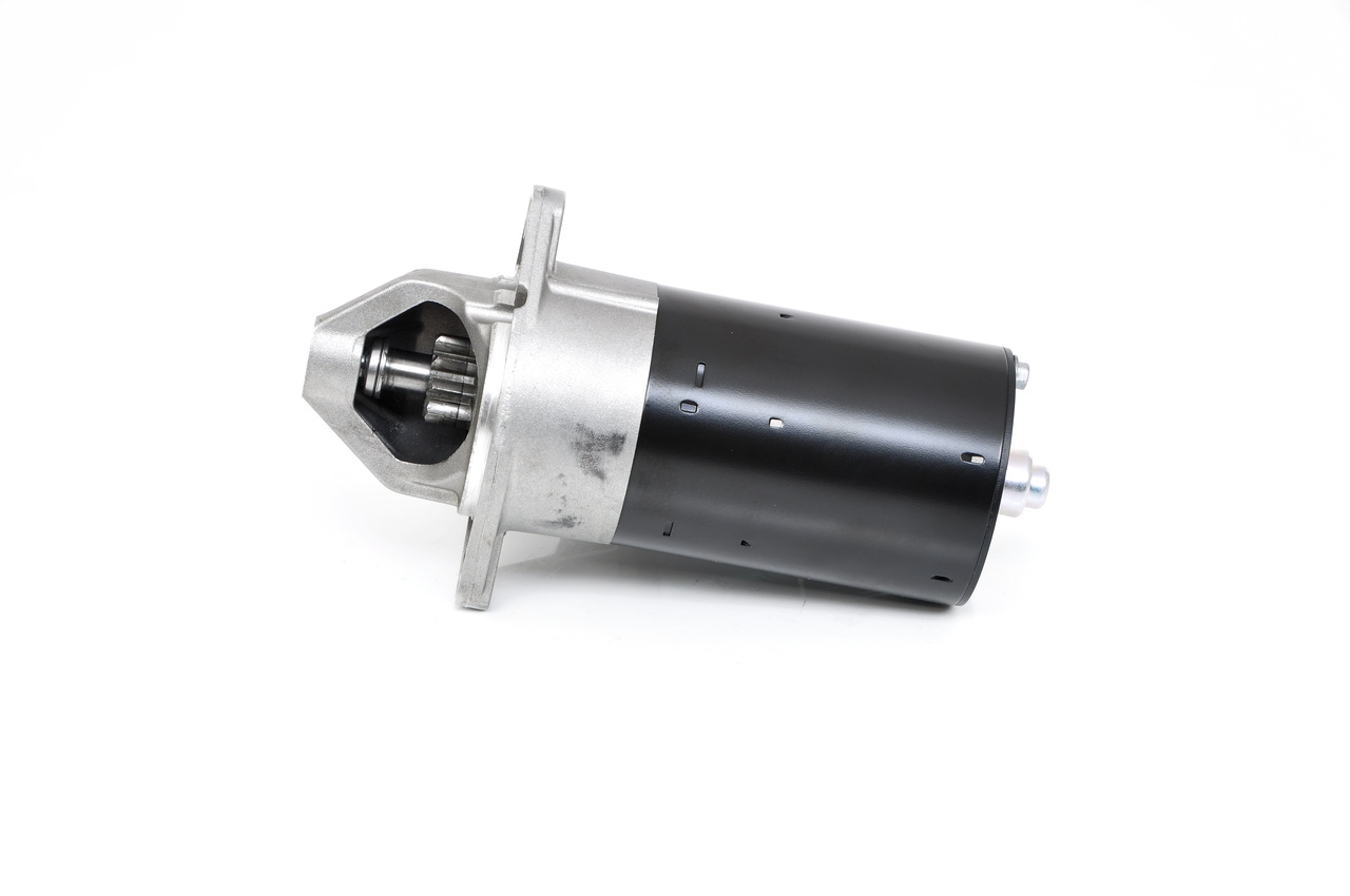 Köp Startmotor av BOSCH 0 001 107 081 till det låga priset 2551,43 kr