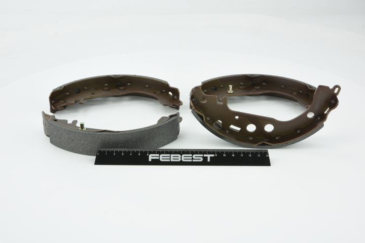 Achetez des Mâchoire de frein FEBEST 0102-NCP30R à prix pour 17,66 €