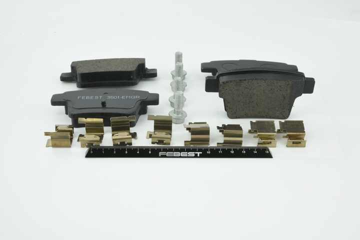 Achetez des Plaquettes de frein FEBEST 3501-EMGR à prix pour 34,17 €